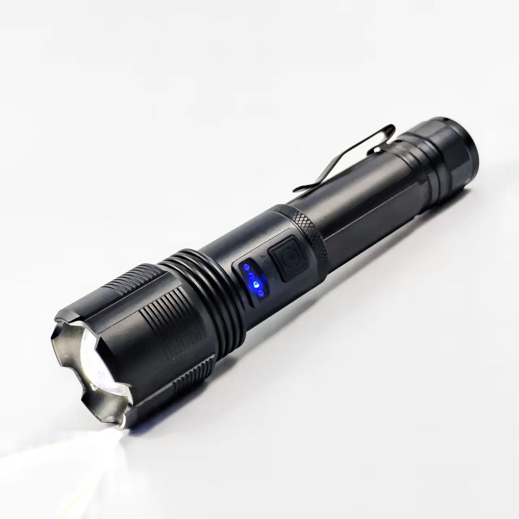 Strong light long-range flashlight